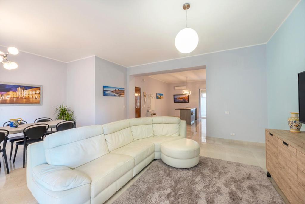 Casa Bella - 3 Baths - Walk To Ortigia Apartment Syracuse Exterior photo