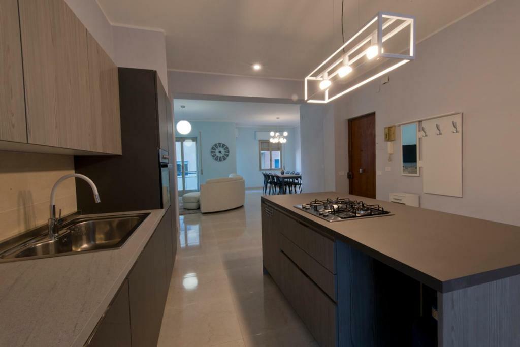 Casa Bella - 3 Baths - Walk To Ortigia Apartment Syracuse Exterior photo